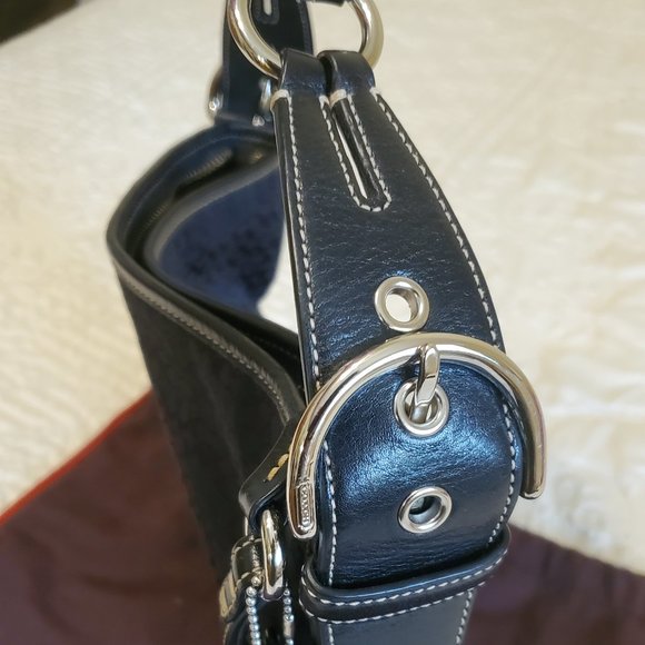 Signature Coach Hobo Bag Leather Black & Silver - Picture 7 of 10